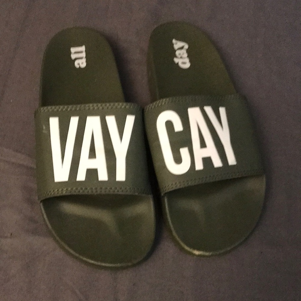2/$10 Aerie “Vacay” Slides